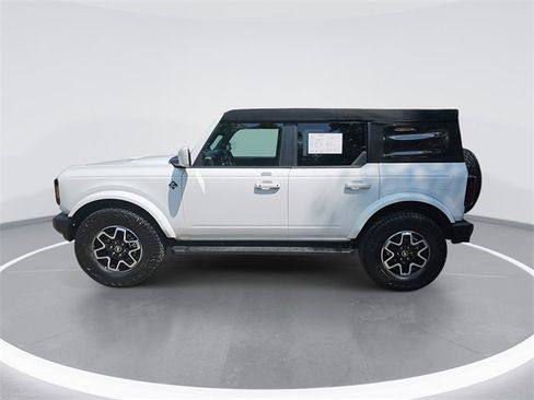 Used 2023 Ford Bronco Outer Banks image 6