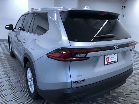 Certified 2025 Toyota Grand Highlander AWD image 14