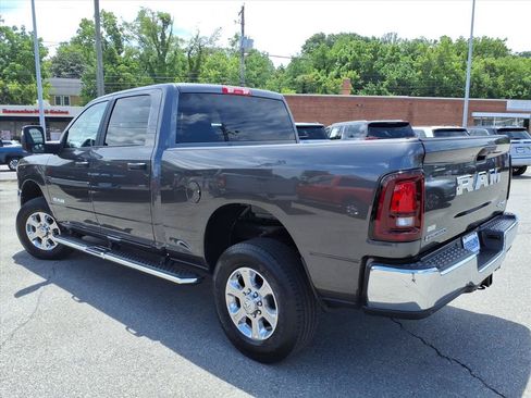 Used 2025 RAM 2500 Big Horn AWD/4WD image 6