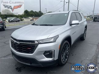 Used 2022 Chevrolet Traverse RS w/ LPO, Cargo Package image 1