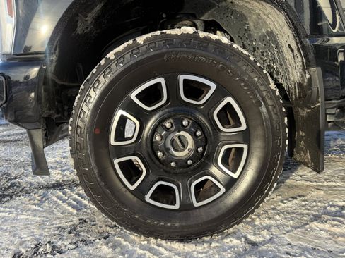 Used 2024 Ford F250 Platinum w/ Tremor Off-Road Package image 40