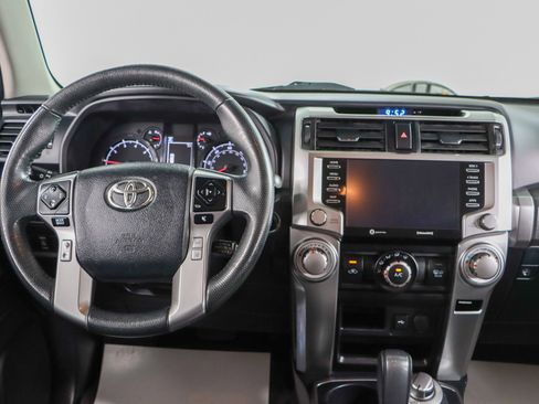 Used 2021 Toyota 4Runner SR5 AWD/4WD image 18