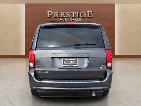 Used 2020 Dodge Grand Caravan SXT image 45