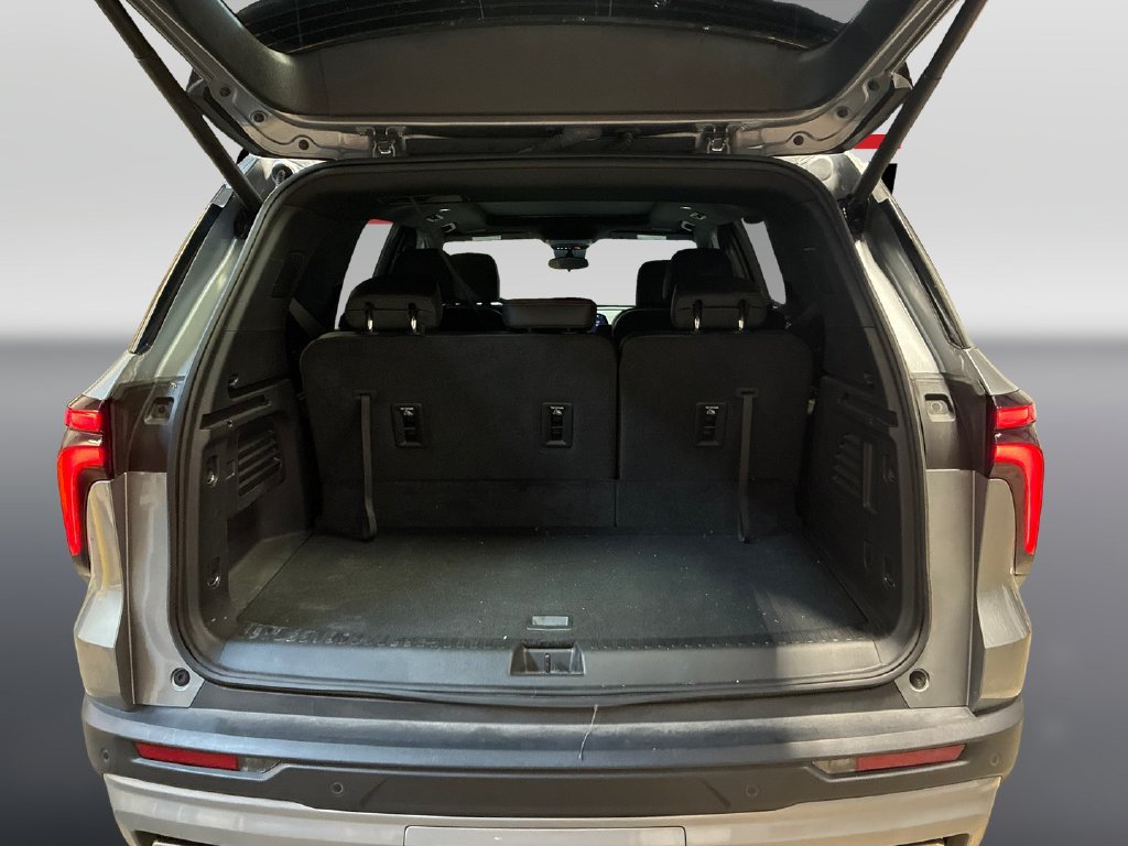 Used 2026 Chevrolet Traverse Z71 AWD/4WD image 19