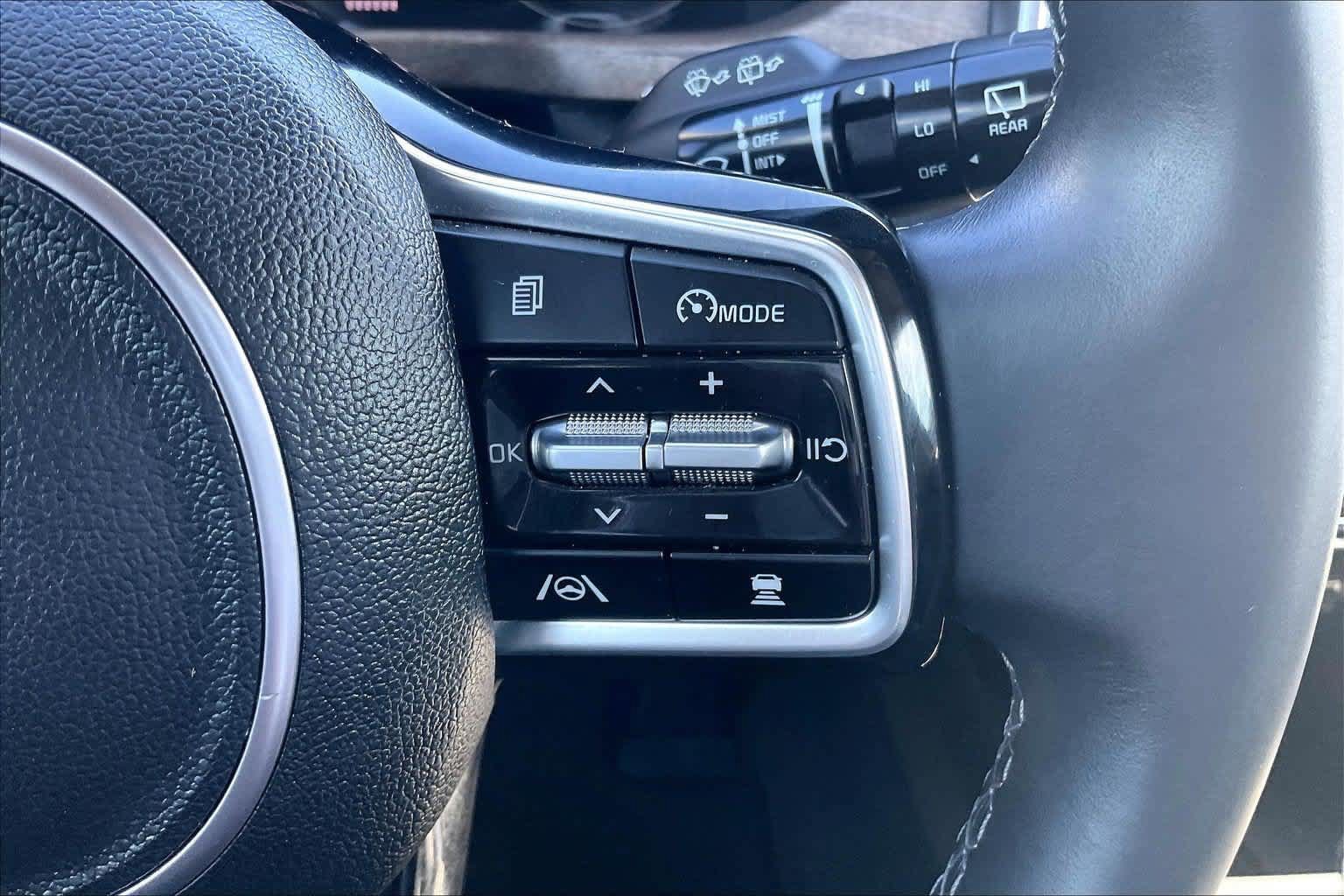 Certified 2023 Kia Sorento X-Line EX AWD/4WD image 24