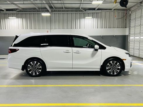 New 2026 Honda Odyssey Elite image 22