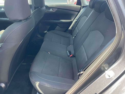 Used 2020 Kia Forte LXS FWD image 13