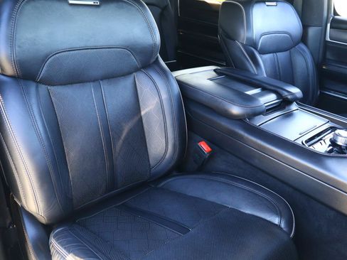 Used 2022 Jeep Grand Wagoneer Series II AWD/4WD image 20