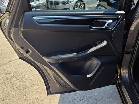 Used 2016 Porsche Macan S AWD/4WD image 24