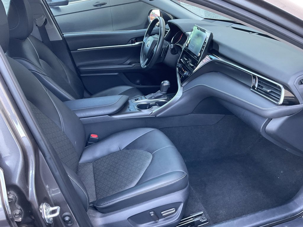 Used 2023 Toyota Camry XSE FWD image 18