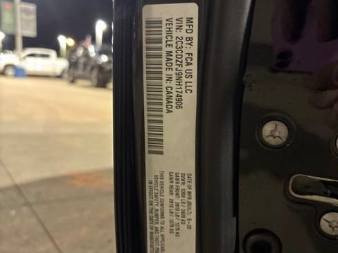Used 2022 Dodge Challenger R/T Scat Pack RWD image 18