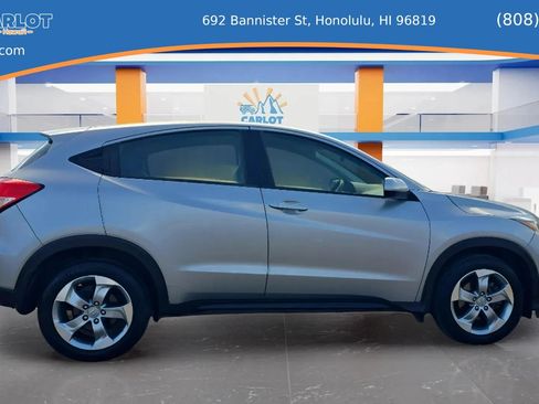 Used 2018 Honda HR-V LX image 5