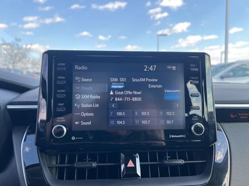 Used 2022 Toyota Corolla LE image 17