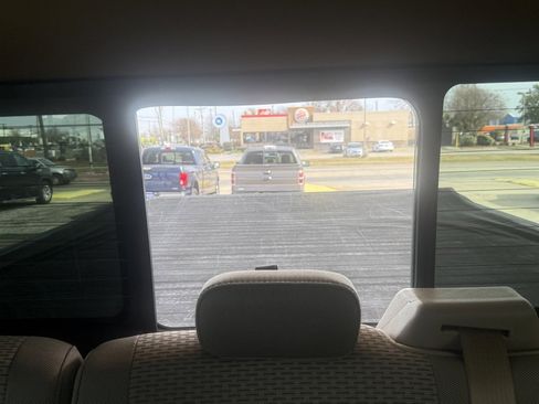 Used 2015 Ford F150 XLT w/ Equipment Group 302A Luxury image 40