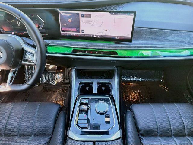 Used 2024 BMW 760i xDrive w/ Premium Package 2 AWD/4WD image 19