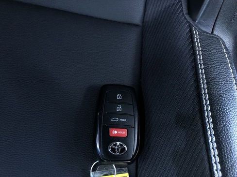 Certified 2025 Toyota Camry SE image 32