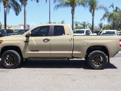 Used 2017 Toyota Tundra SR5 RWD image 5