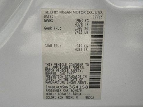 Used 2024 Nissan Altima 2.5 SR FWD image 40