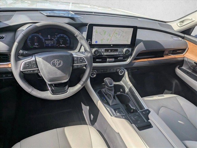 Used 2026 Toyota Grand Highlander AWD Hybrid image 16