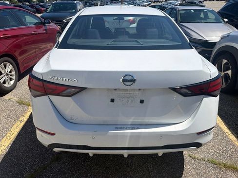 Used 2021 Nissan Sentra S FWD image 3
