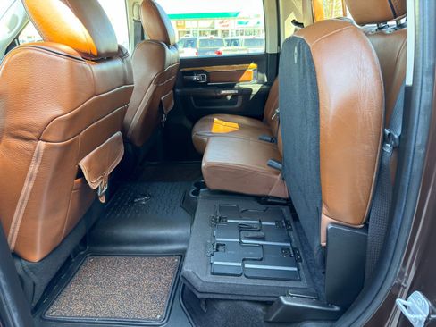 Used 2013 RAM 1500 Laramie Longhorn w/ Convenience Group AWD/4WD image 32