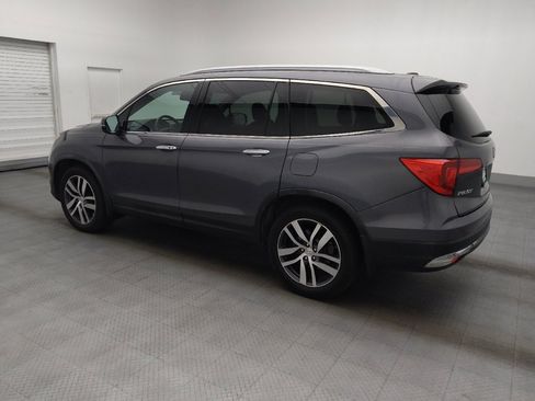 Used 2017 Honda Pilot Touring image 3