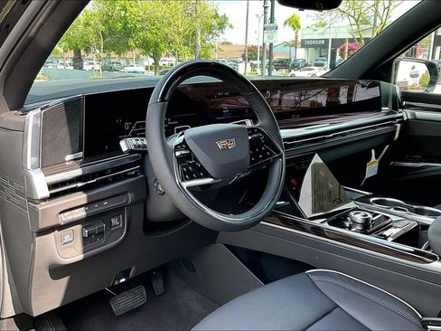New 2026 Cadillac Escalade Luxury w/ LPO, Floor Liner Package AWD/4WD image 9