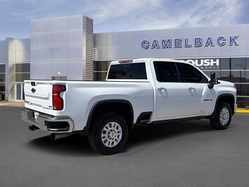 Used 2026 Chevrolet Silverado 2500 LTZ w/ LTZ Convenience Package AWD/4WD image 6