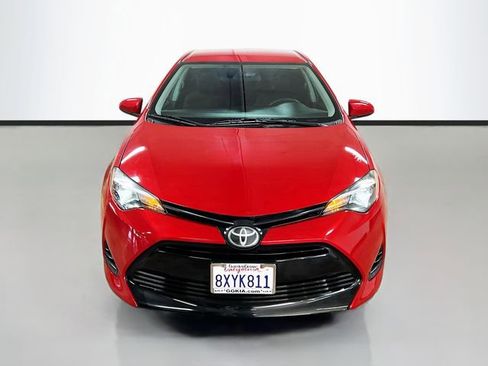 Used 2019 Toyota Corolla LE image 2