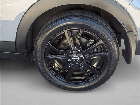 Used 2024 Nissan Kicks SR w/ SR Premium Package image 9