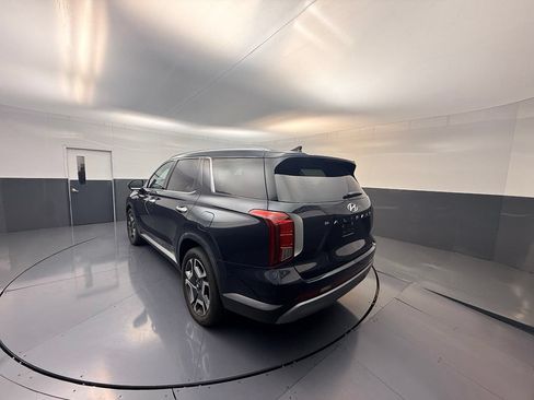 Used 2024 Hyundai Palisade SEL w/ Premium Package FWD image 4