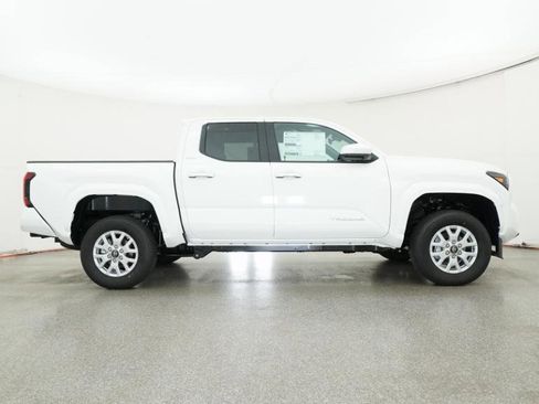 New 2026 Toyota Tacoma SR5 RWD image 30