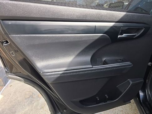 Used 2024 Toyota Highlander XLE image 42