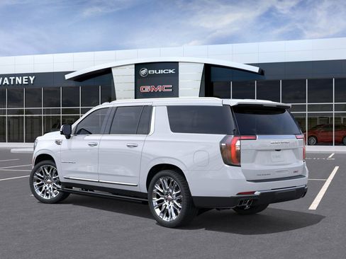 New 2026 GMC Yukon XL Denali w/ Denali Reserve Package AWD/4WD image 3