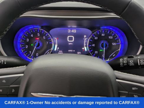 Used 2024 Chrysler Pacifica Touring-L FWD image 23