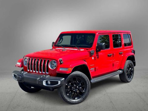 Used 2021 Jeep Wrangler Unlimited Sahara w/ Cold Weather Group AWD/4WD image 1
