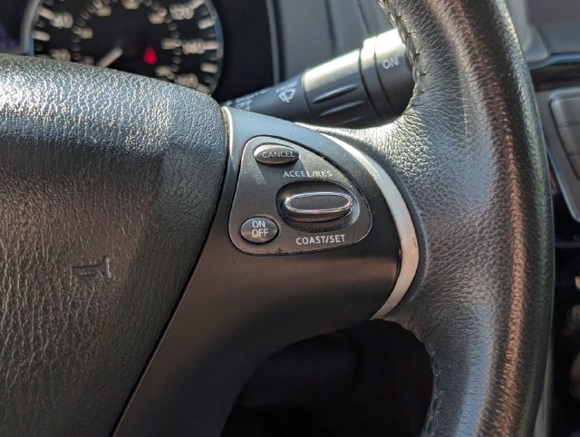 Used 2018 Nissan Pathfinder SV FWD image 20