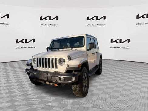 Used 2018 Jeep Wrangler Unlimited Sahara image 5