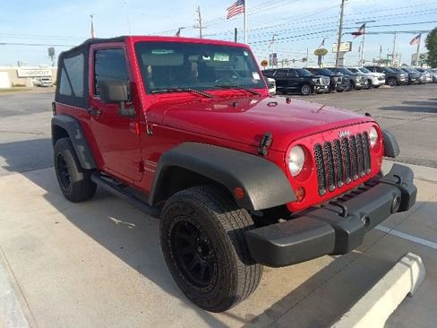 Used 2011 Jeep Wrangler Sport w/ Connectivity Group AWD/4WD image 7