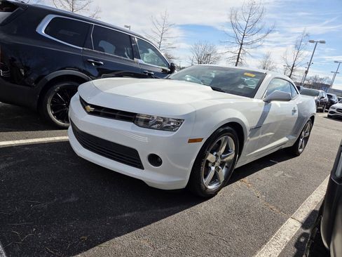 Used 2015 Chevrolet Camaro LT w/ 1LT Preferred Package image 1