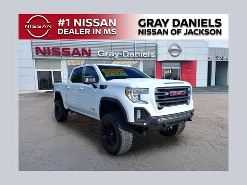 Used 2020 GMC Sierra 1500 AT4 w/ AT4 Premium Package AWD/4WD image 1