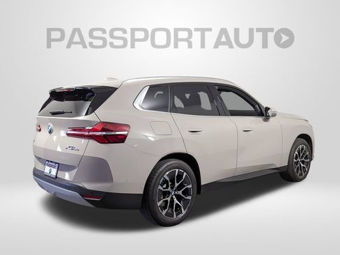 Used 2025 BMW X3 xDrive30i w/ Premium Package AWD/4WD image 7