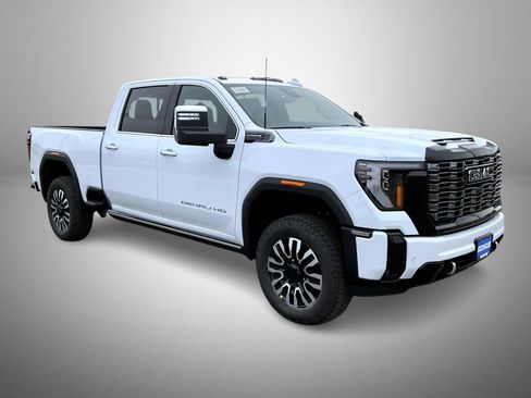 New 2026 GMC Sierra 2500 Denali Ultimate w/ Max Trailering Package AWD/4WD image 3