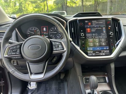 Used 2023 Subaru Ascent Touring AWD/4WD image 11