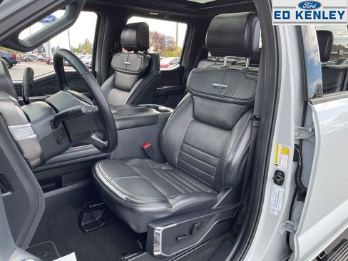 Used 2025 Ford F350 Platinum image 3