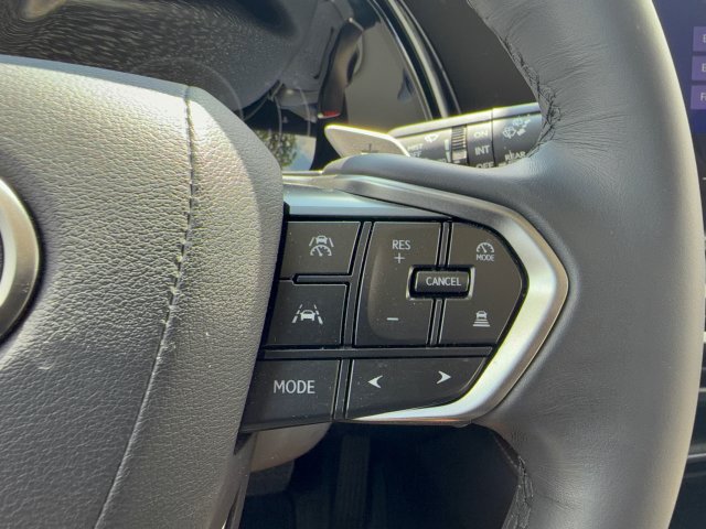 Used 2024 Lexus RX 350 FWD w/ Technology Package image 18