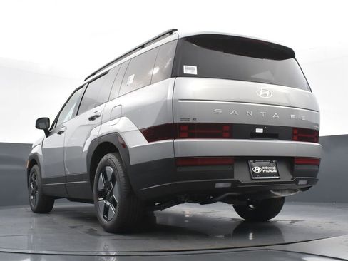 Used 2025 Hyundai Santa Fe SEL image 24