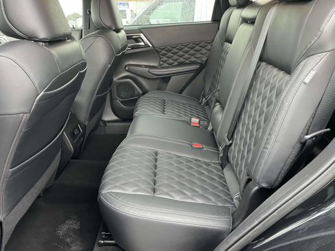 Used 2022 Mitsubishi Outlander SEL image 11