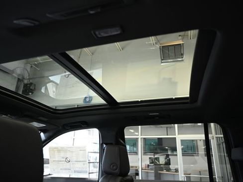 New 2026 Chevrolet Suburban Z71 w/ Comfort Package image 20