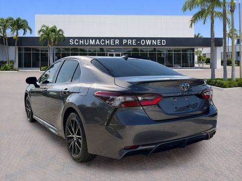 Used 2024 Toyota Camry SE w/ Convenience Package FWD image 5